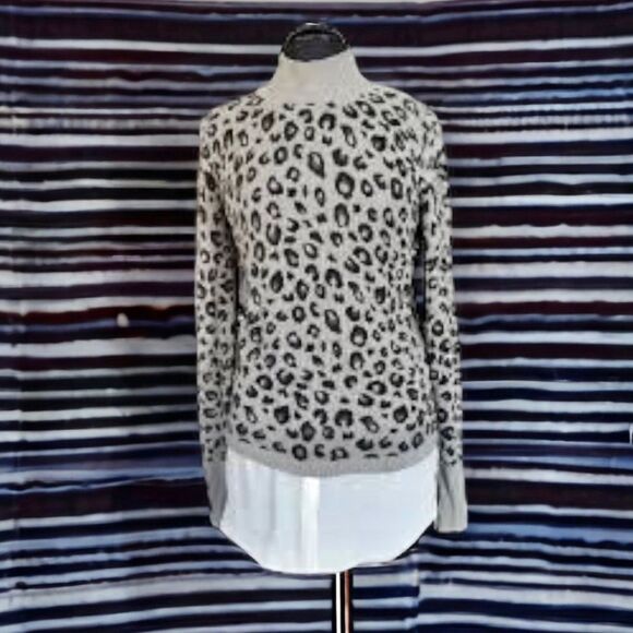 Apt.9 Gray Leopard Animal Print Shirttail Turtleneck Layered Look Sweater M EUC - Picture 2 of 16